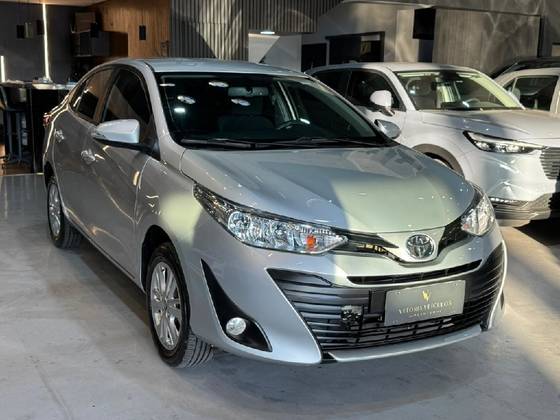 TOYOTA YARIS 1.5 16V FLEX SEDAN XL MULTIDRIVE